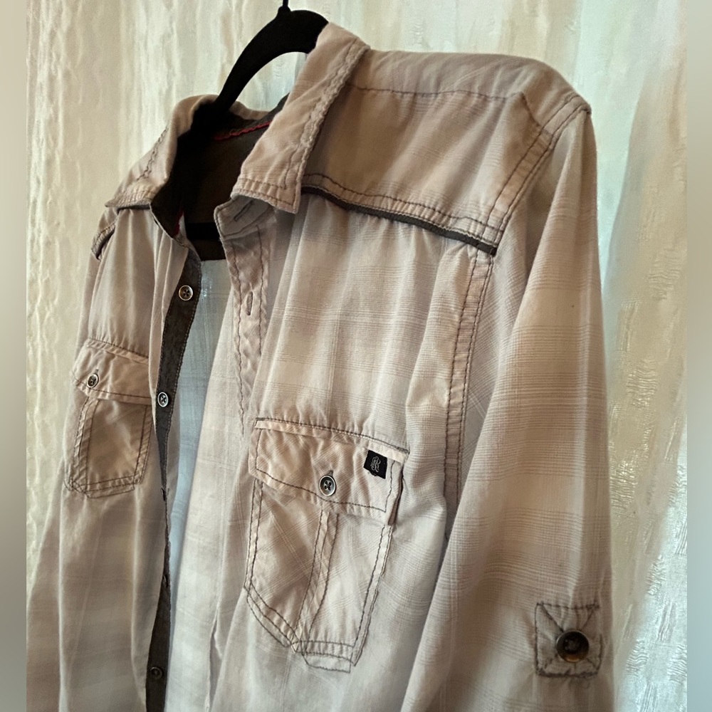 Men’s Rock & Republic button up shirt